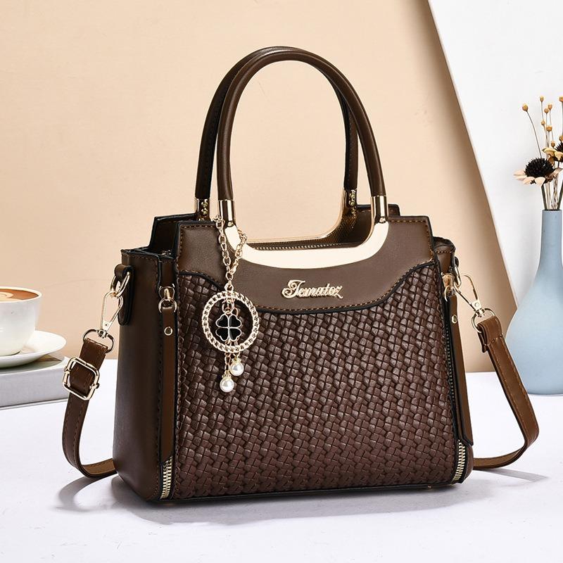 Versatile fashion shoulder atmospheric women's bag portable new pattern woven women's bag messenger bag