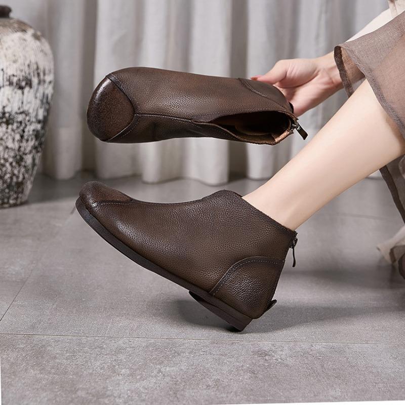 Plus-size Women's Shoes, Short Boots, Retro Soft Leather, Soft Soles, New One-foot Women's Boots, Square Toe Boots