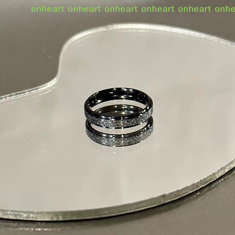 [C]2Pcs Fashion Shiny Geometric Couple Ring For Men Women Exquisite Daily Versatile Black White Ring Jewelry Accessories Gifts