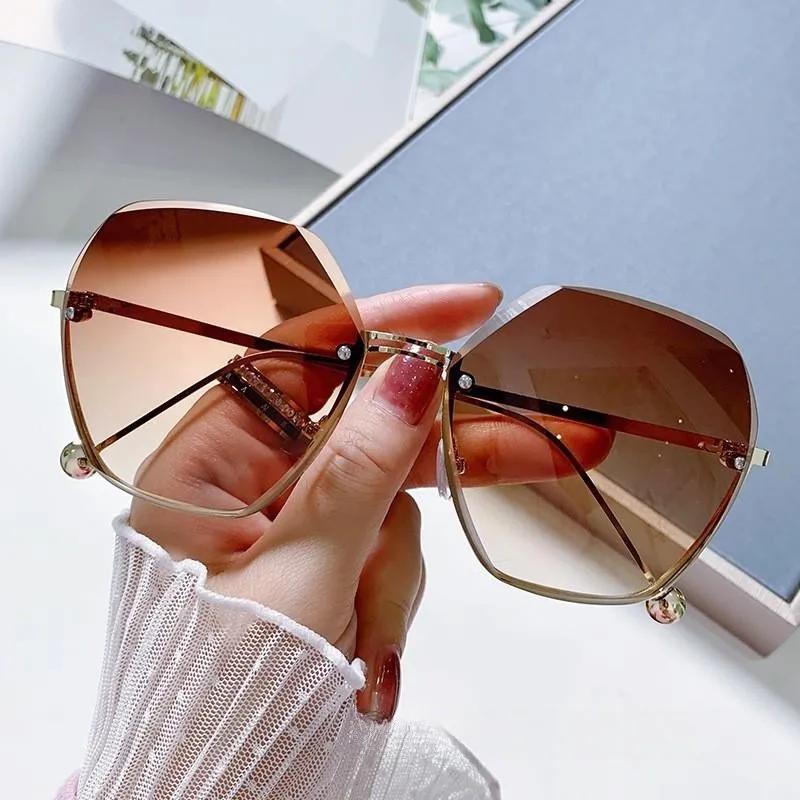 Vintage Fashion Round Full Frame Reading Sunglasses Women Men Retro Rivet Presbyopia Glasses Square Anti Blue Light Sunglasses
