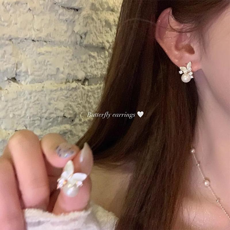 Female Niche Atmospheric Spring Butterfly Earrings 1 pair of earrings