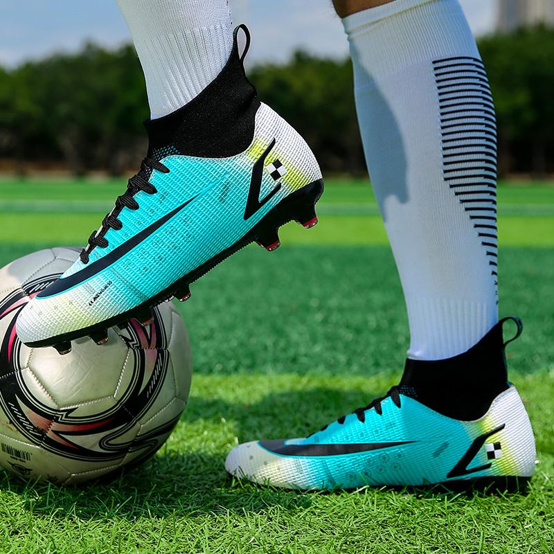 Zapatos de fútbol nuevos únicos para hombres con suela roja para niños al  aire libre Zapatillas de deporte de picos largos Tamaño 34-45 Tacos  transpirables de tobillo alto comprar a buen precio —