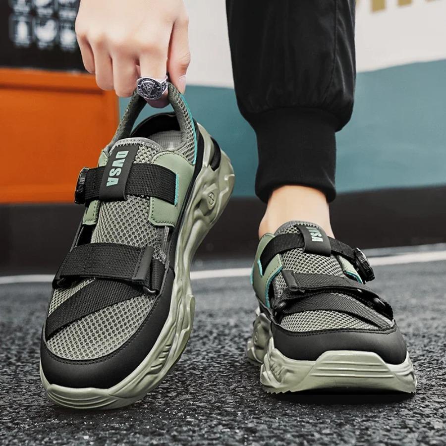 Neue Sommer Atmungsaktive Trendige Mode Lässige Anti-Rutsch Weiche Sohle Sport Freizeit Outdoor Strand Sandalen für Männer Herrenschuhe
