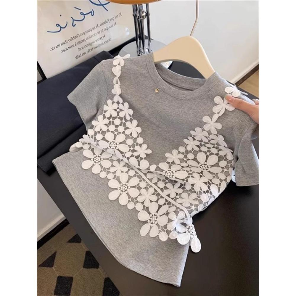Fashionable and stylish hollow crochet spliced round-neck short-sleeved fake two-piece T-shirt women's popular top