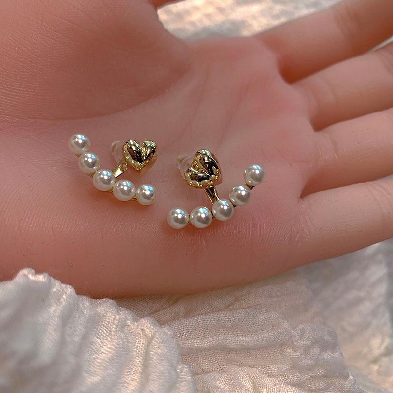 Korean Luxury Mermaid Pearl Earrings: Elegant, High-End, and Versatile Statement Ear Buckles