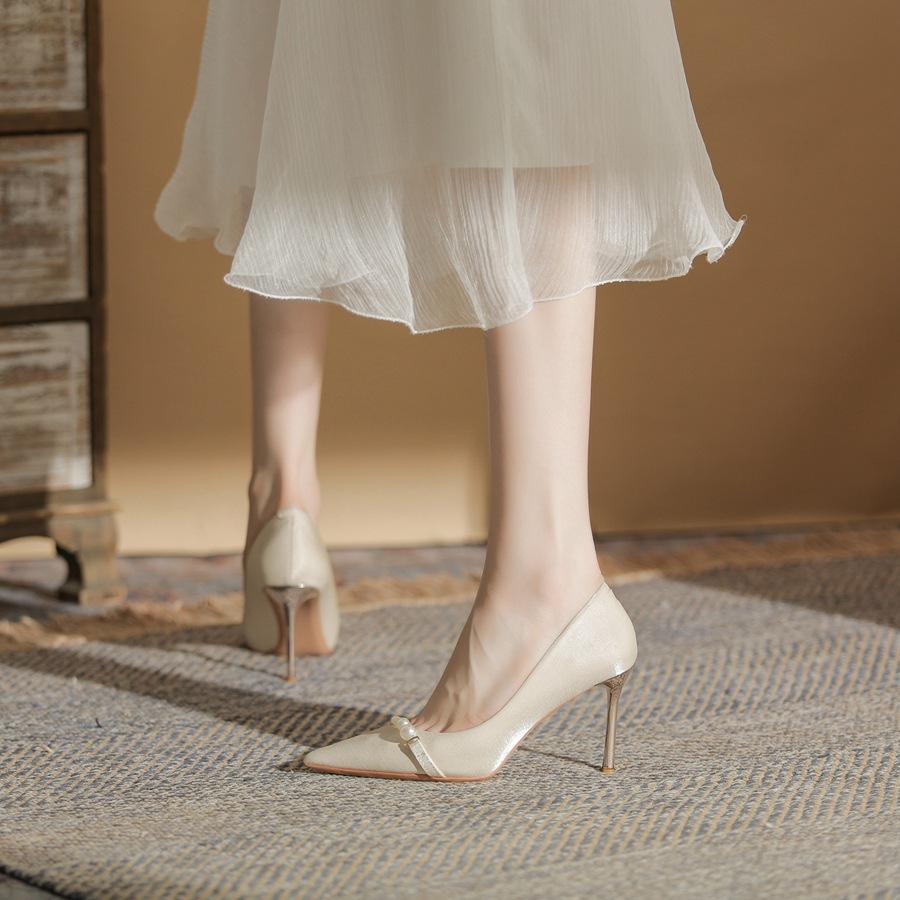 83113 high-heeled wedding shoes women's 2025 new pointed bridal shoes French pearl bridesmaid shoes stiletto shoes