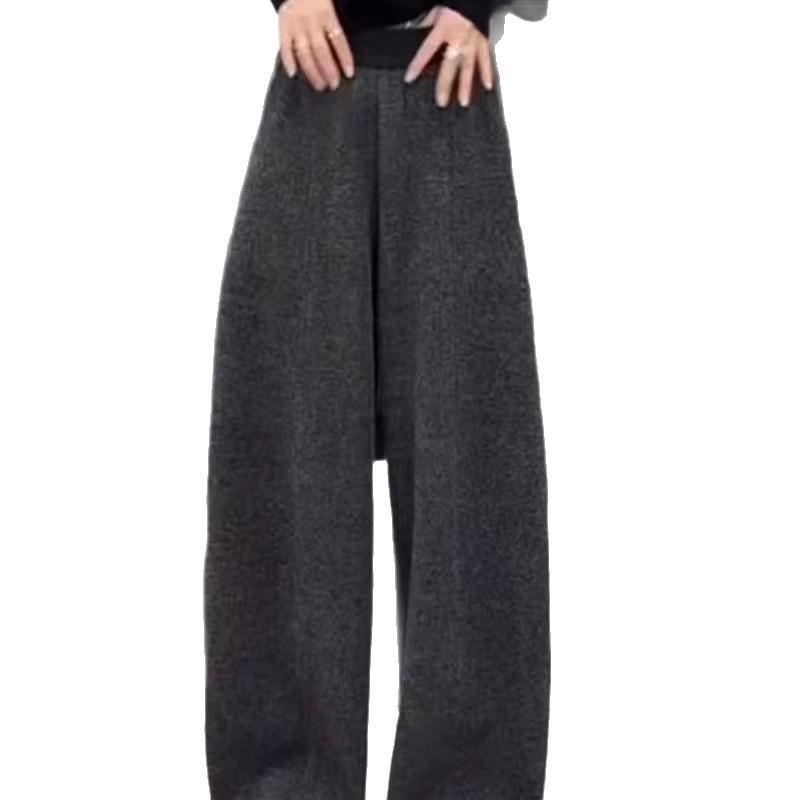 2025 Winter Women's Plus Size Velvet Wide-Leg Slimming Banana Pants - Warm, Versatile, and Casual