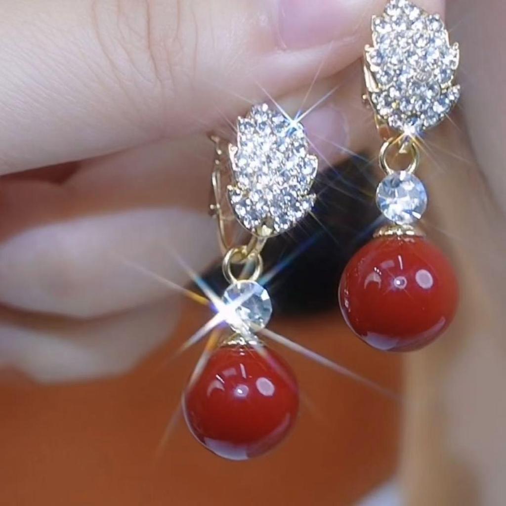 Elegant Leaf Pearl & Diamond Stud Earrings - S925 Silver, High-End Luxury for Women