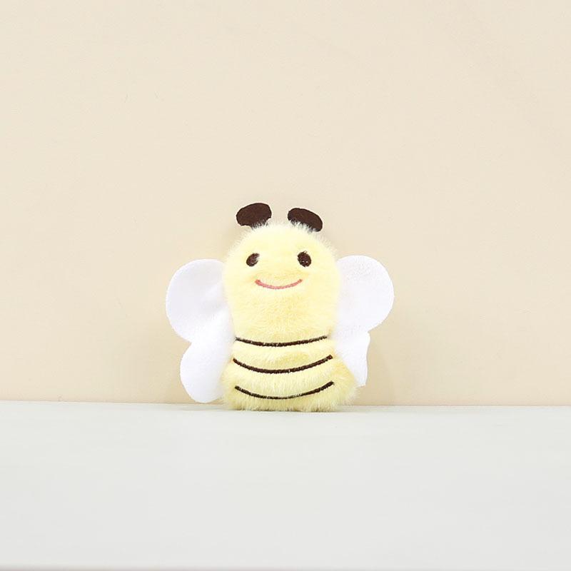 Bee Whimsical Cartoon Plush Keychain Accessory Cute And Adorable Doll For Backpacks And Keys