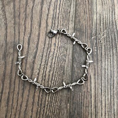 Taggtrådsarmband Hjärtformat armband Handjuveler Damgåva Unisex Dekoration