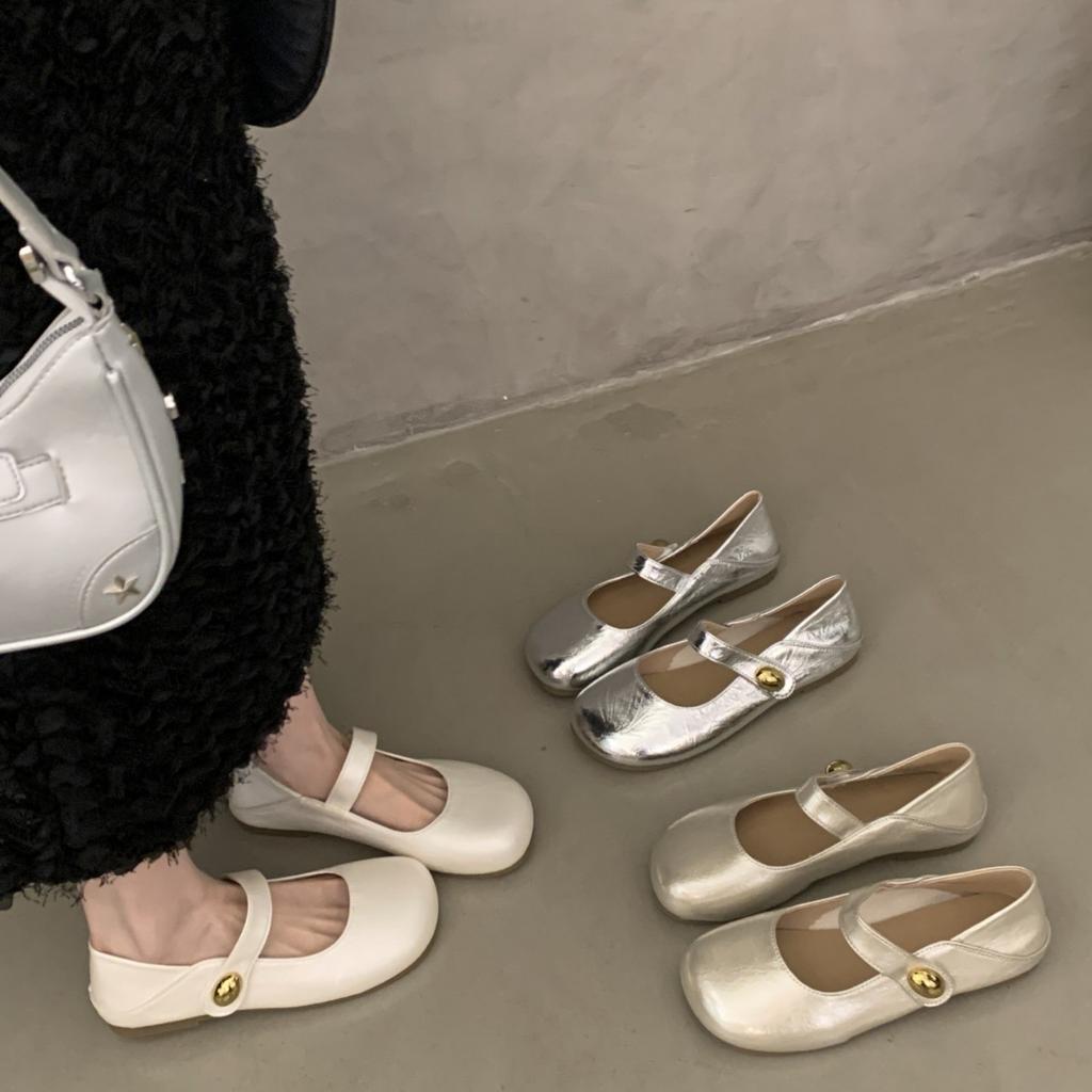 French retro Mary Jane shoes women's 2025 summer new round head shallow mouth one-word buckle pregnant women soft sole with skirt shoes