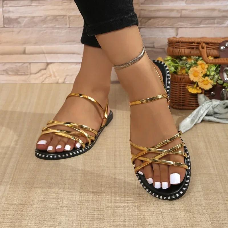 

Мода 2024 года, летняя мода, открытый носок, однотонные женские пляжные тапочки, большой размер, две пары, плоская подошва, глянцевые римские женские сандалии 43