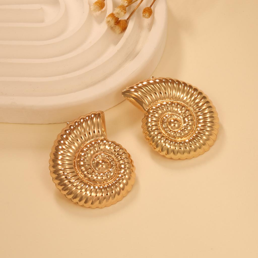 Europe and the United States Hot-selling Earrings, Personality Trend Exaggerated Spiral Conch Earrings, Creative Party Style Earrings Women