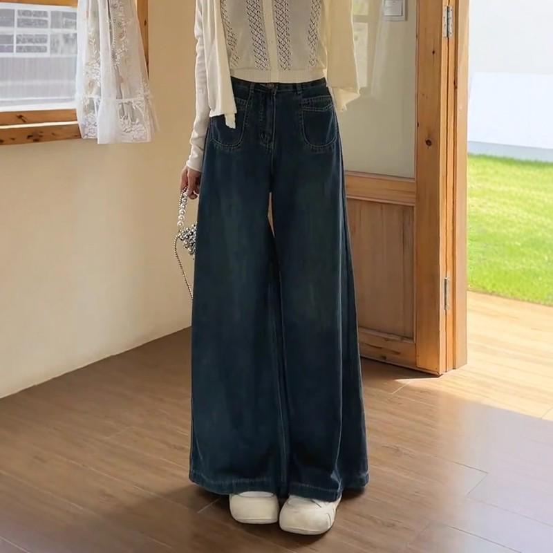 Women's Plus Size High-Waisted White Wide-Leg Jeans - Spring New Arrivals, Slimming Loose Fit for Pear Shape Body, Floor-Length.