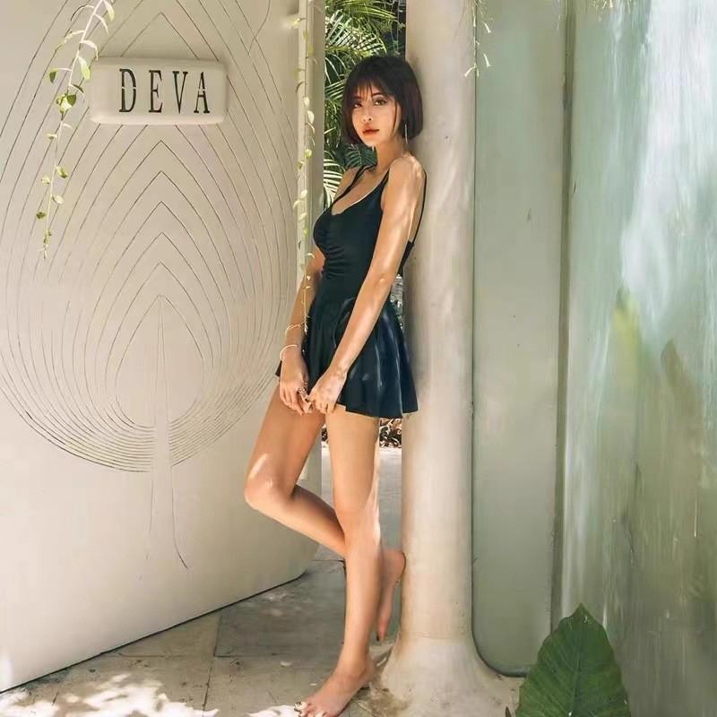 

South Korean Fashionable One-piece Straight Skirt Style To Cover Flesh Show Slimming Slim Small Chest Gathered Swimming Suit Hot Vacation Swimwear Wholesale, please take one size fits all чорний