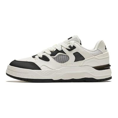 Comfortable Simple Non-Slip Wear-Resistant Breathable Height Increasing Low-Top Sneakers Men Sneakers White Black 912428002-1