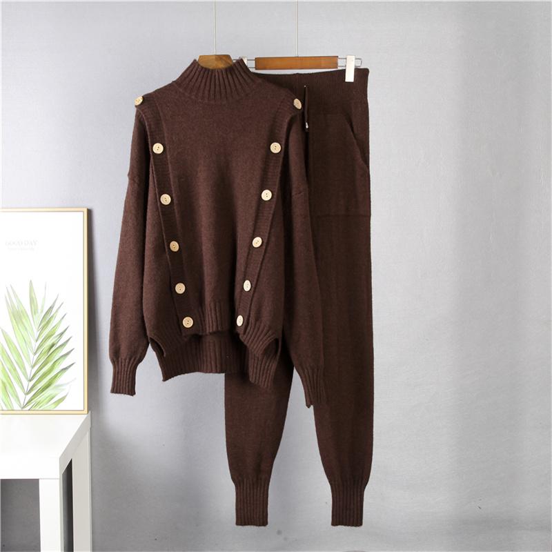 

Hirsionsan повседневный мягкий вязаный комплект для женщин, осень-зима 2021, свободный свитер на пуговицах и брюки-морковка, комплект из 2 предметов, женский наряд, спортивные костюмы, шаровары one size коричневый