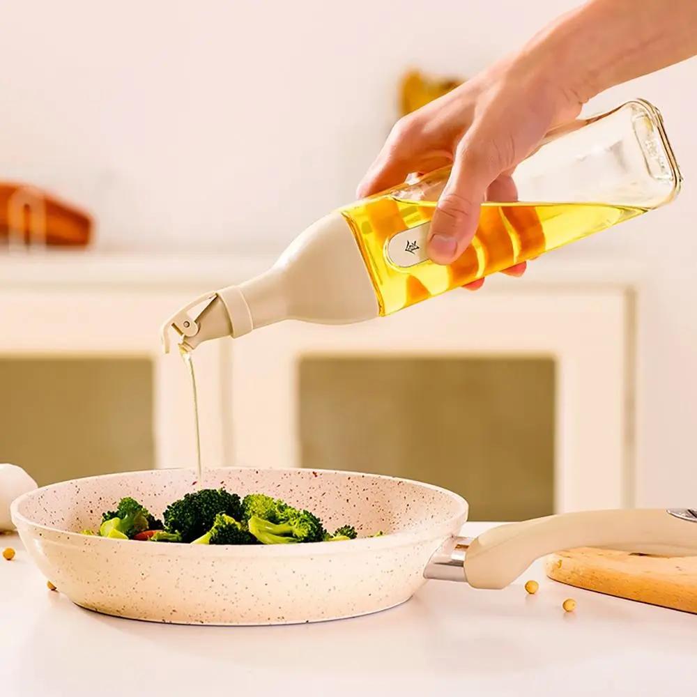 1Pcs Wine Pourer Glass Oil Bottle Kitchen Tool with Label Seasoning Sauce Bottle 500ML Leakproof Oil Dispenser Olive Oil Liquor