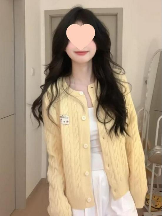 

Женский желтый кардиган - Весна/Осень 2025 Корейский стиль Вязаный свитер с косами жёлтый