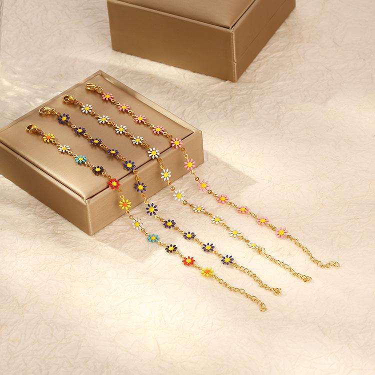 

2024 Titanium Steel 18K Gold Daisy Necklace & Bracelet Set - White/Colorful Chain