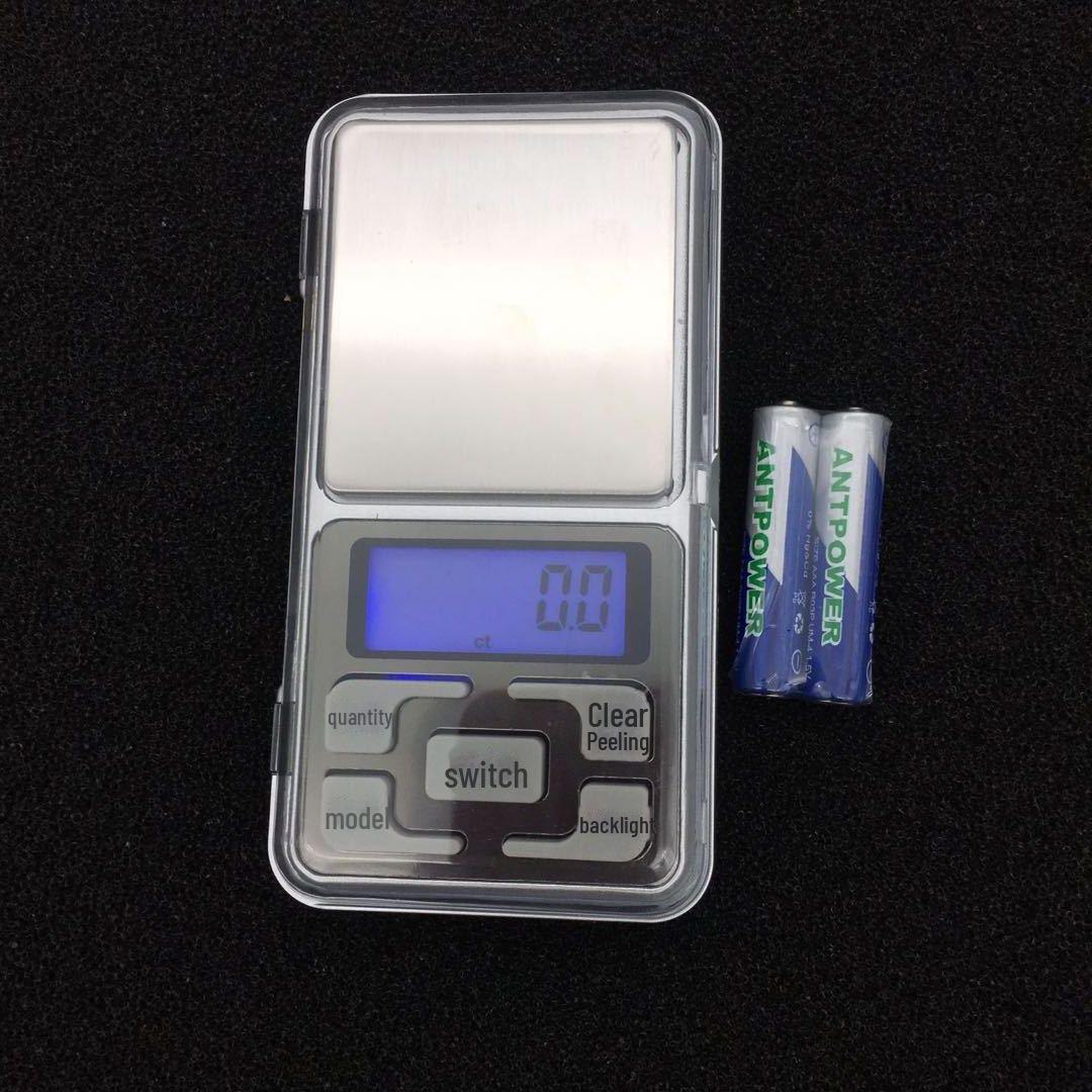 

«Набор для самостоятельного изготовления кристаллической смолы»: Клей AB, формы и инструменты для ручного творчества.