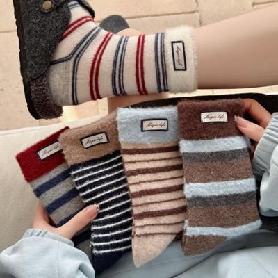 Chaussettes et collants – Chaussettes