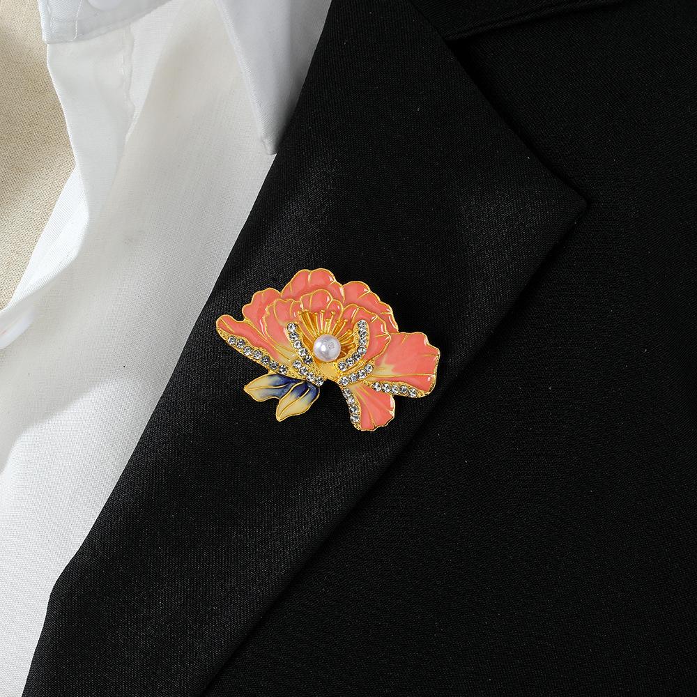 

Diamond Gradual Change Peony Pearl Brooch, National Style Light Luxury High Sense Niche Fashion Temperament Pin