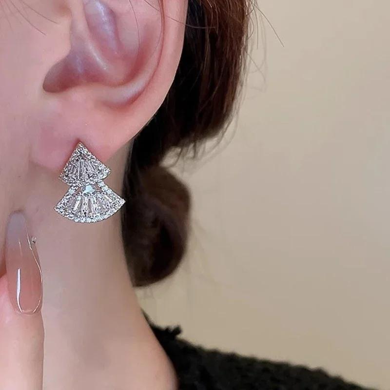 Luxury Double Scalloped Shaped Drop Earrings for Women Fashion Sparkling Cubic Zirconia Accessories Chic Wedding Jewelry