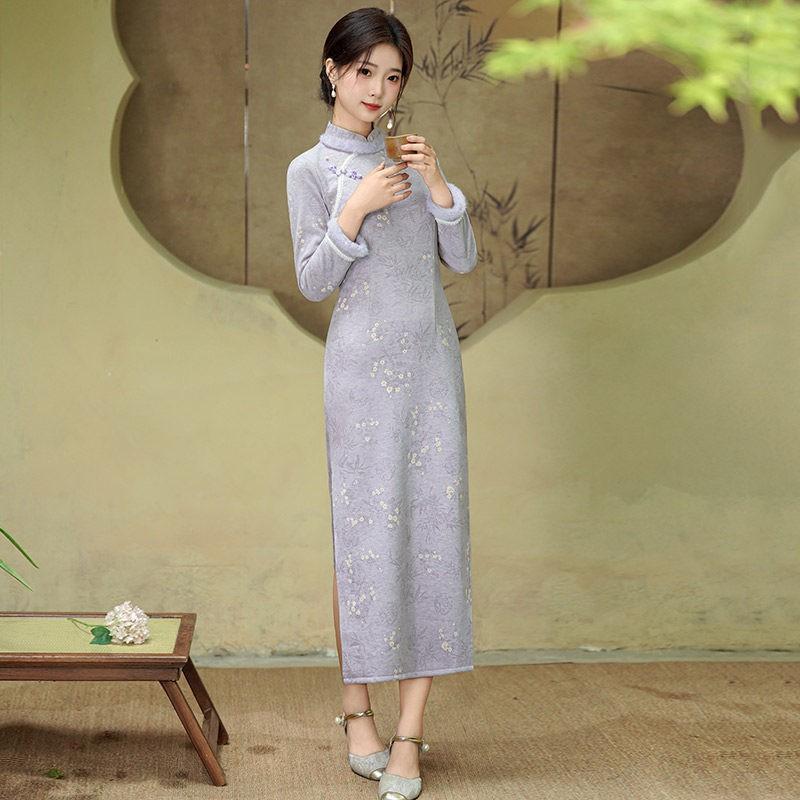 Long Sleeve Purple Fleece-Lined Chinese-Inspired Winter Dress Women Vintage Stand Collar Midi Qipao With Side Slit