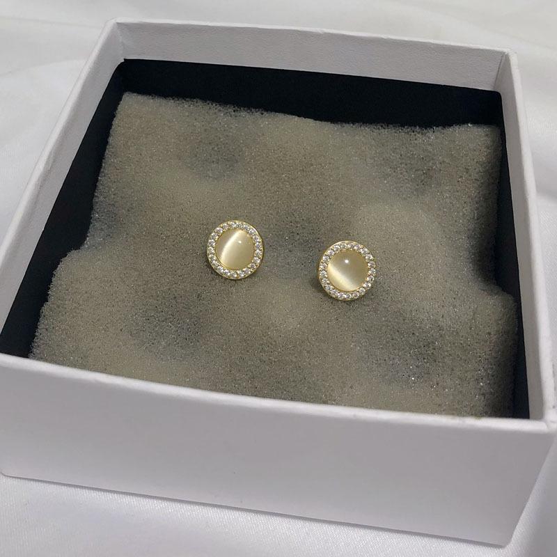 

Круглые серьги с зеленым опалом - это новый стиль темпераментных серег, корейский сладкий подарок для девочек