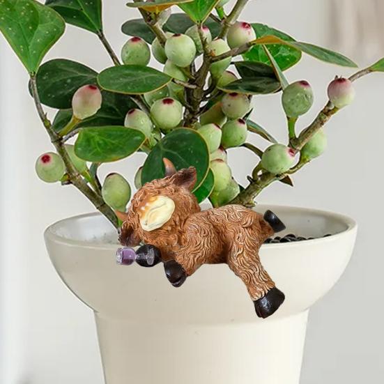 Figura de Vaca de las Tierras Altas Abrazadora de Macetas Divertida Decoración de Maceta de Resina Adorno de Animal de Granja Lindo para Interior Exterior Patio Balcón Jardín Césped