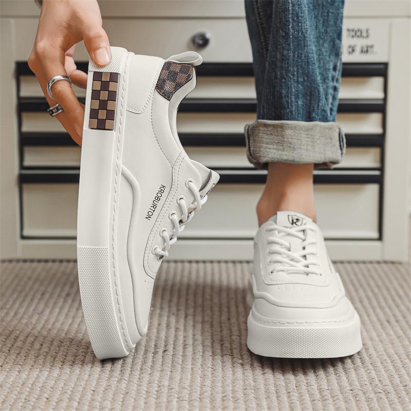 Klassische Board-Schuhe Frühling neu schlichter Stil Trend-Farbgebung Herren Freizeit-Board-Schuhe Studentenschuhe Pendler Herrenschuhe