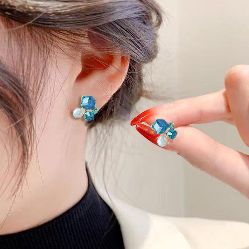 S925 Silver Needle Blue Square Sugar Pearl Earrings - Fresh, High-Class, Exquisite Jewelry for Women