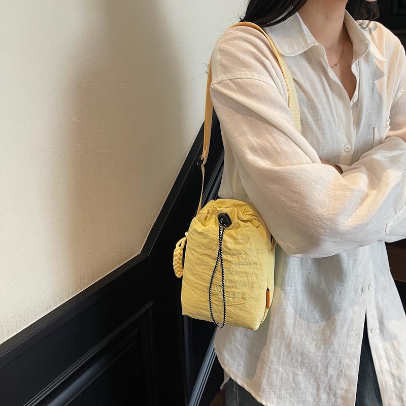 Mobile phone bag women's small satchel summer mini water cup kettle bag men's lightweight sports messenger bag