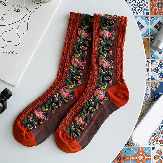 1 par middels lange, varme sokker til kvinner, med blomstermønster og etnisk trykk, crew socks for høst og vinter