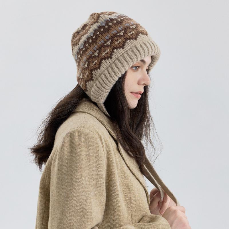 Fair Island knitted straps, bags, caps, sleeves, ear protectors, windproof and warm, men's and women's autumn and winter wool hats, French hats