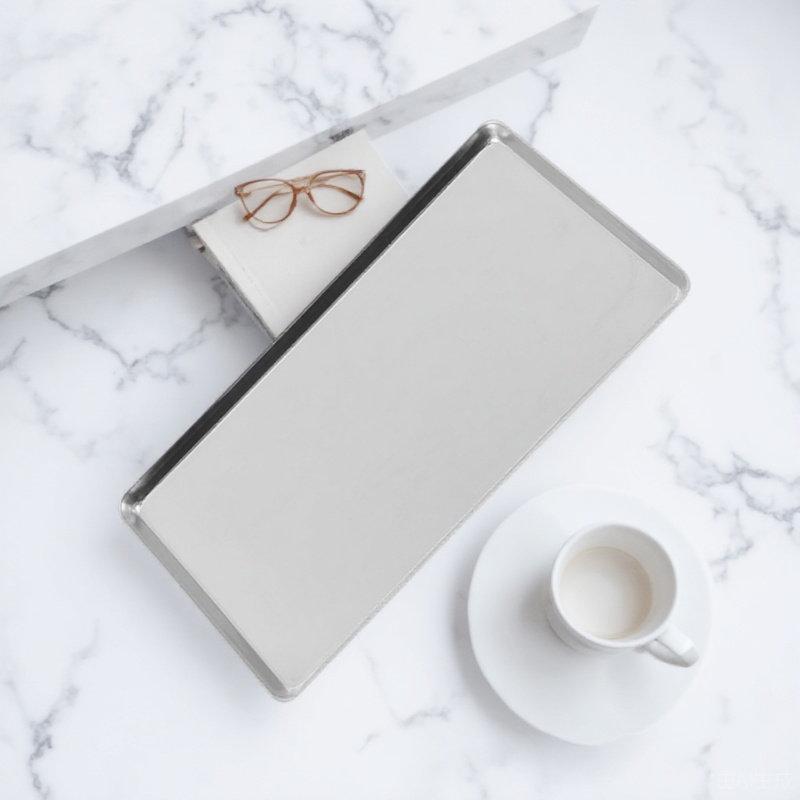 Stainless Steel Plate Rectangular Polished Smooth Edges for Family Gathering Barbecue Party Snack Food Tray Rectangular Plate 34.5X21.5X1.5CM