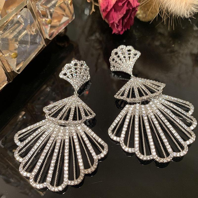 Fan Skirt Earrings Exaggerated Hollow Thin Round Face Temperament Elegant Atmosphere Fairy Earrings