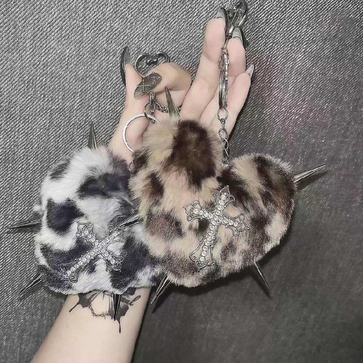 Alternative Culture Symbol Keychain Plush Heart Studs Crucifix Fashion Keyring Accessory for Music Event