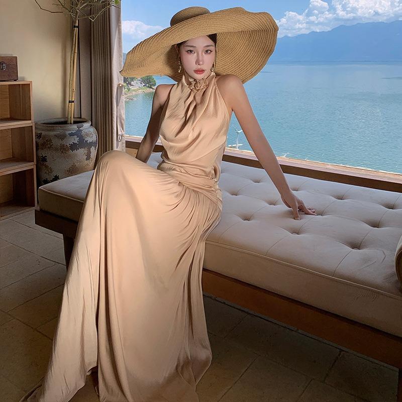French High-end Sleeveless Swinging Neck Dress Women's Summer Seaside Vacation Sexy Backless Waist Mopping Long Dress