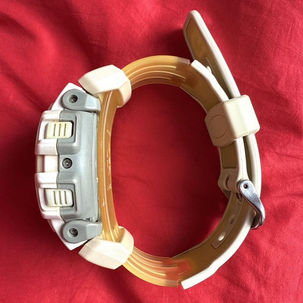 Casio Surfing Triple Crown EL Crown Mark White and G-SHOCK DW-004 Tested