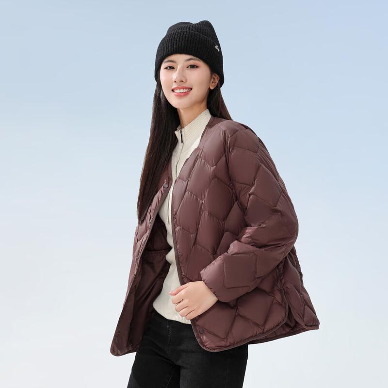 

Женская легкая пуховая куртка с V-образным вырезом L