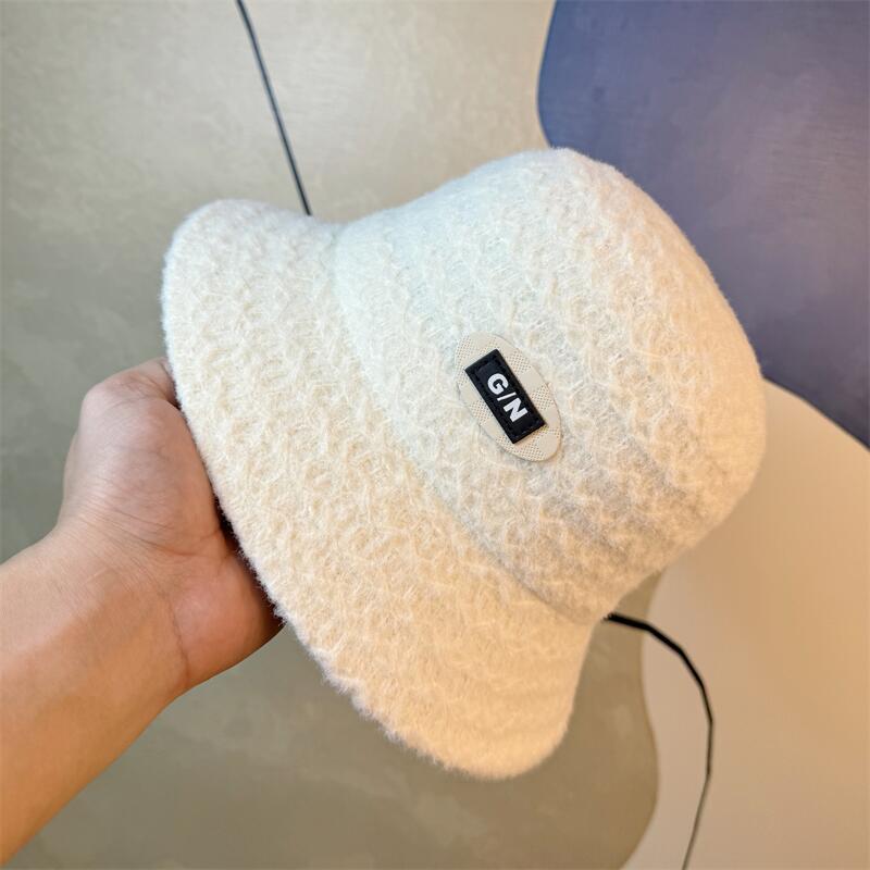 

Autumn and Winter Versatile Leather Label Fisherman Hat Stylish and Fashionable Bucket Hat Foldable Warm and Windproof in Winter Adjustable