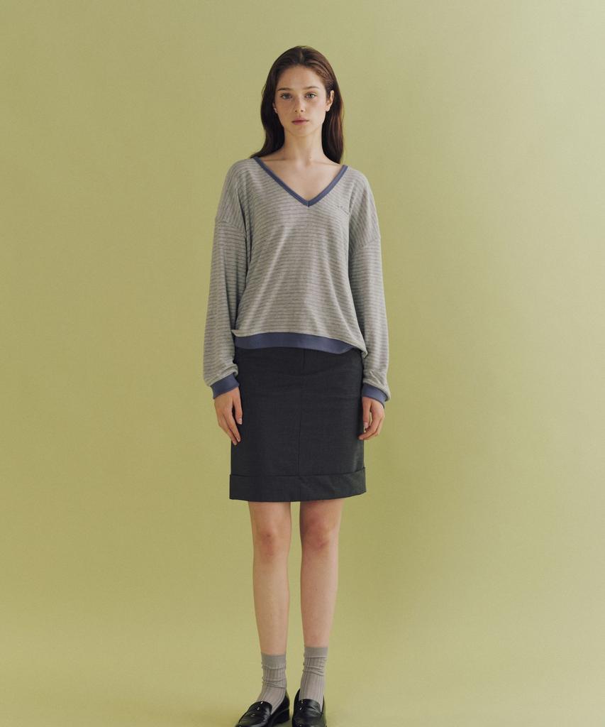 ANDNEEDS Mild Stripe Deep V-Neck Top (Melange Gray)