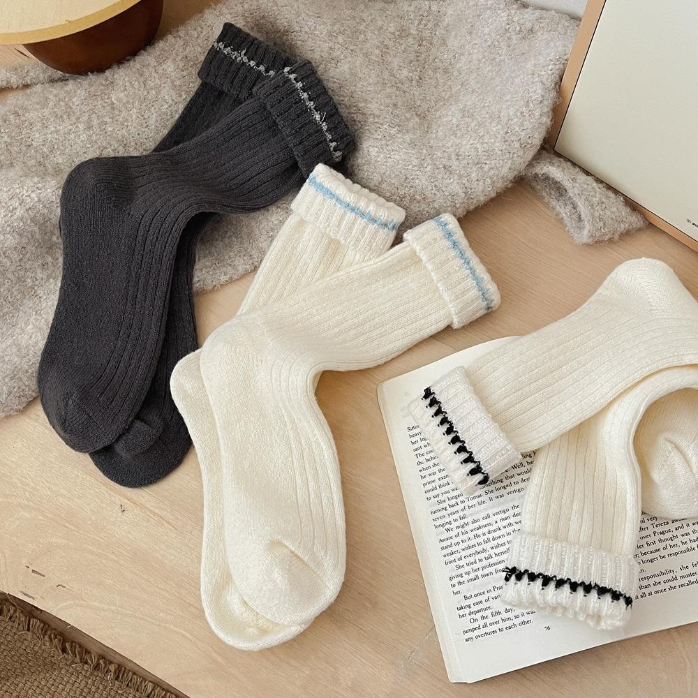Autumn Winter Thicken Warm Women Socks Japanese Fashion Knitted Middle Tube Socks Women Solid Color Long Socks Christmas Gifts