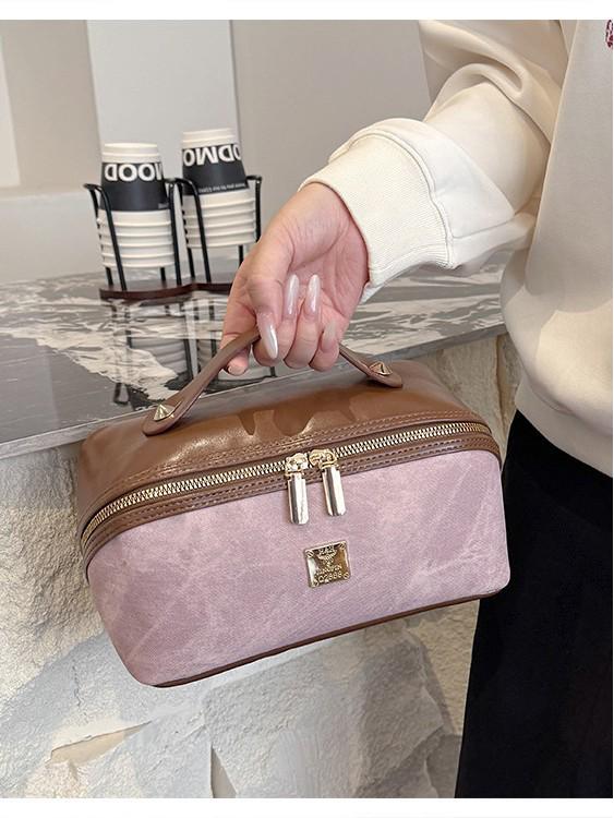 Celebrity Makeup Bag: Large Capacity Accordion Pillow Cosmetic & Toiletry Storage