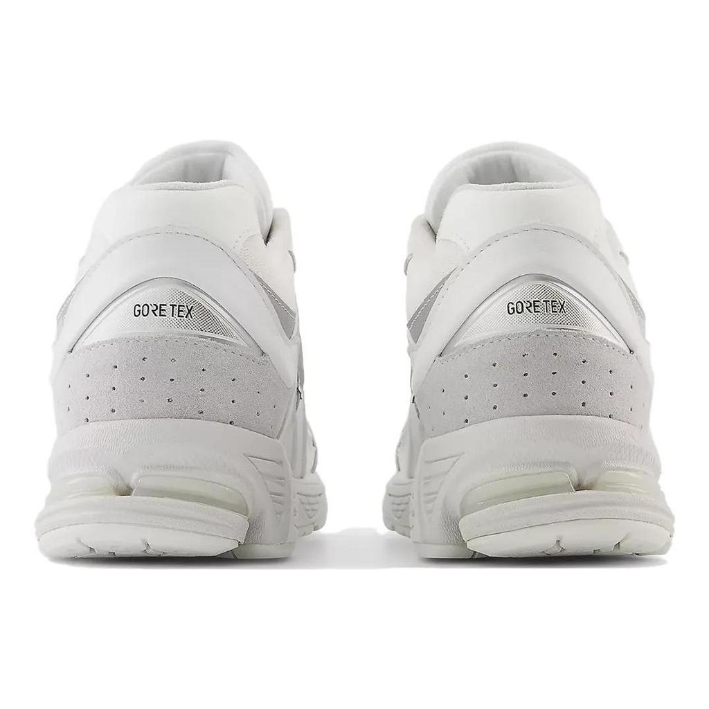 New Balance 2002R GORE-TEX White Brighton Grey Men Sneakers Silver-Metallic M2002RXM