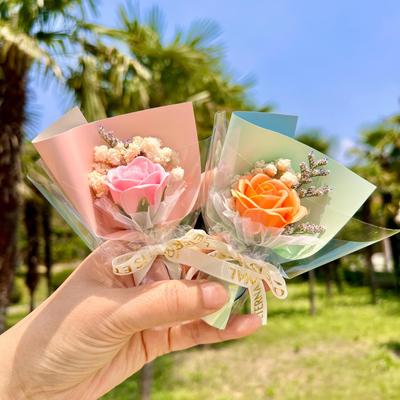 Seifenblumenstrauß mit Rosenduft - Geschenk zum Geburtstag für Freundin oder beste Freundin