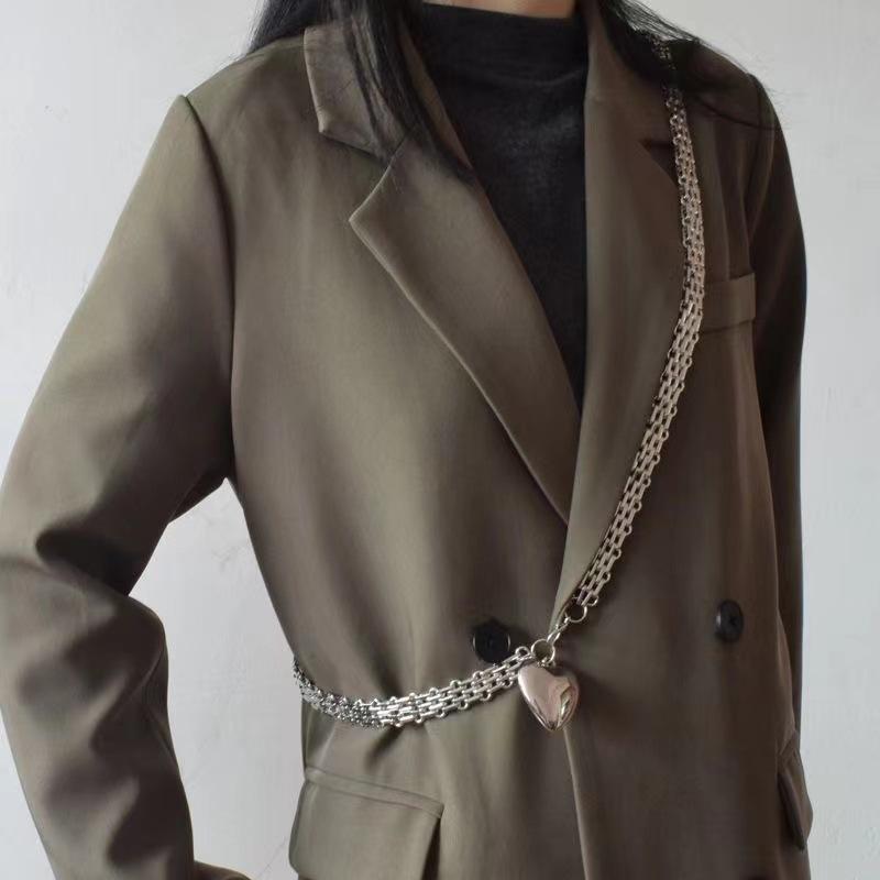 Fashionable Metal Chain, Personalized Love Pendant, Waist Chain, Exaggerated Splicing Belt Accessory, Ladies' Waist Decoration