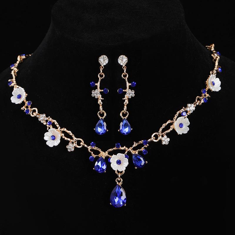 Elegant Crystal Rhinestone Bridal Jewelry Set: Alloy Flower Necklace & Earrings